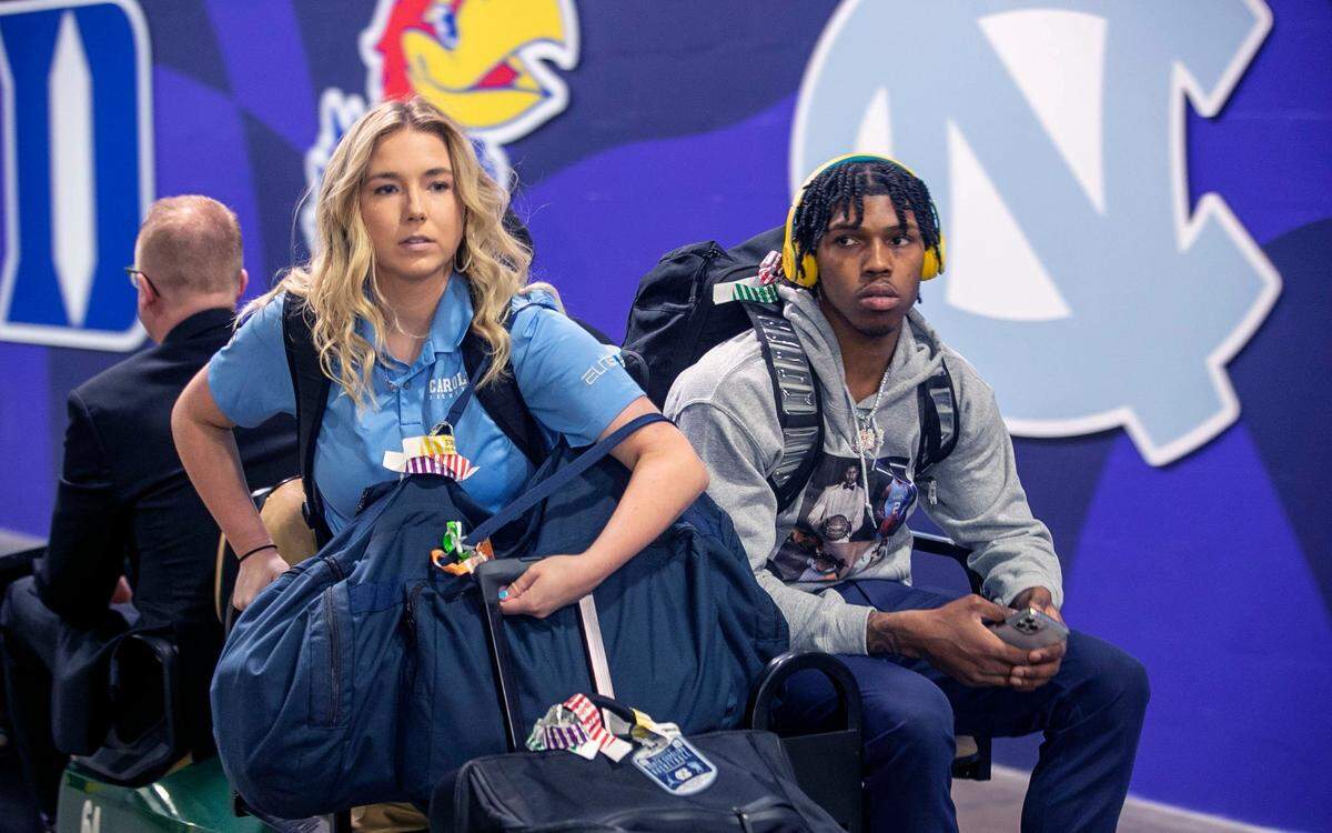 North CarolinaÕs Caleb Love (2) arrives for the NCAA National Championship game against Kansas on Monday, April 4, 2022 at Caesars Superdome in New Orleans, La.