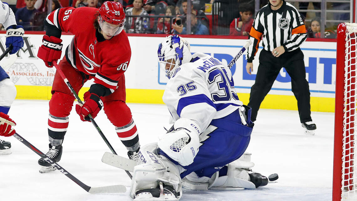 Hurricanes rally for the third time in a row, beat Lightning in overtime