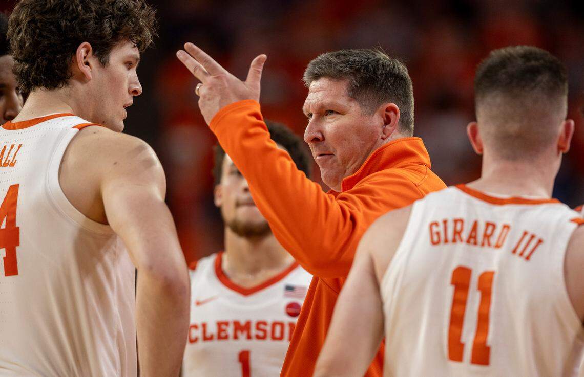 Clemson coach Brad Brownell huddles with his players in the first half against North Carolina on Saturday, January 6, 2024 at Littlejohn Coliseum in Clemson, S.C.