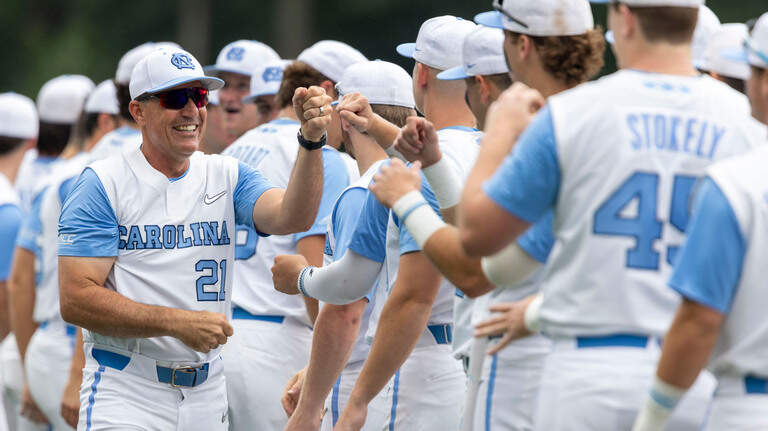 Photo Gallery: North Carolina vs Hofstra, NCAA baseball tournament