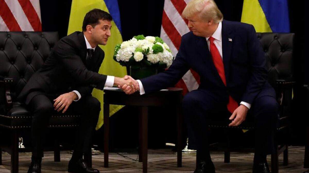 The meeting between Trump and his Ukrainian counterpart appeared normal but pressure is building for both leaders. (AP Photo/Evan Vucci)