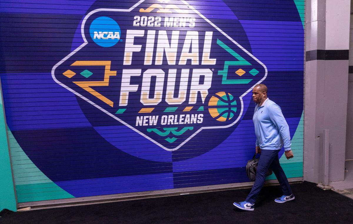 North Carolina coach Hubert Davis walks to the locker room as the Tar Heels arrive for their NCAA Final Four semi-final game against Duke on Saturday, April 2, 2022 at Caesars Superdome in New Orleans, La.