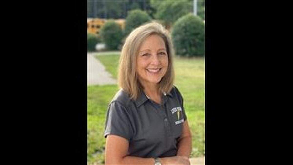 Karen Sinders, the principal of Lufkin Road Middle School, died Monday, Nov. 21, 2022.