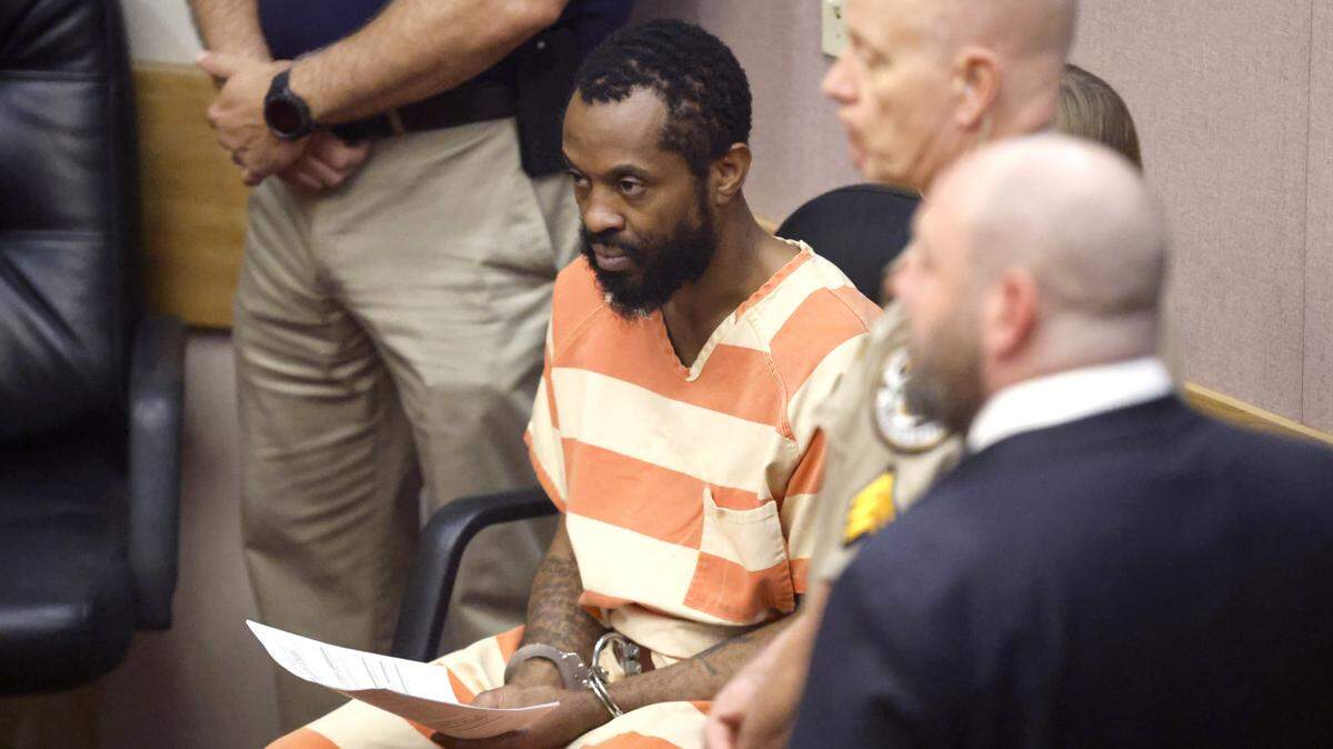 Autopsy: Zebulon man accused of killing 4 kids sat with wife’s body for hours