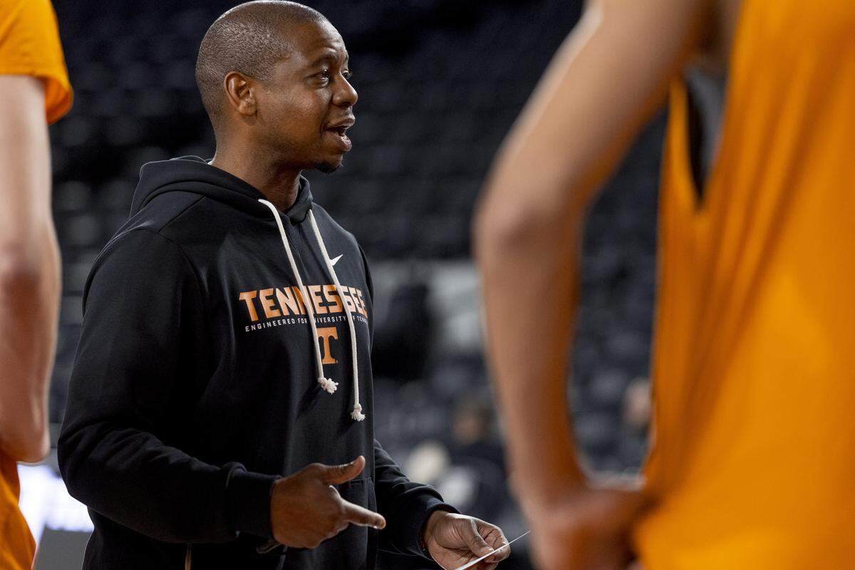 Tennessee associate head coach Justin Gainey talks to players during a shoot around before a game with Georgia at Stegeman Coliseum in Athens, Georgia in January, 2026.