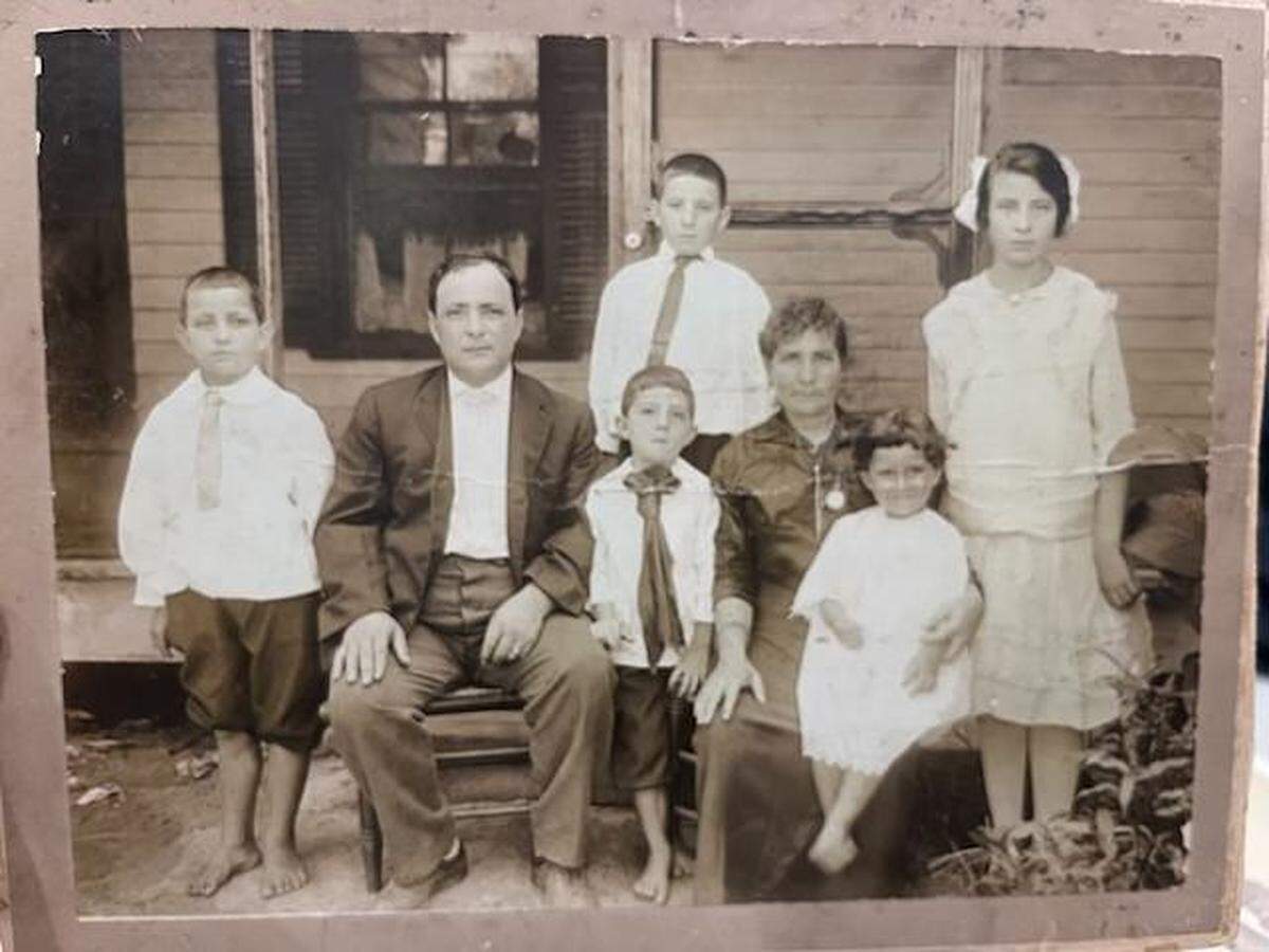 Burton Horwitz and Howard Satisky’s ancestors were among the founders of the Raleigh Jewish community. Fraida and Philip Satisky are pictured here with their children in 1915. On Fridays, Philip would commute on a horse and buggy to Raleigh to butcher his poultry and observe the Sabbath.