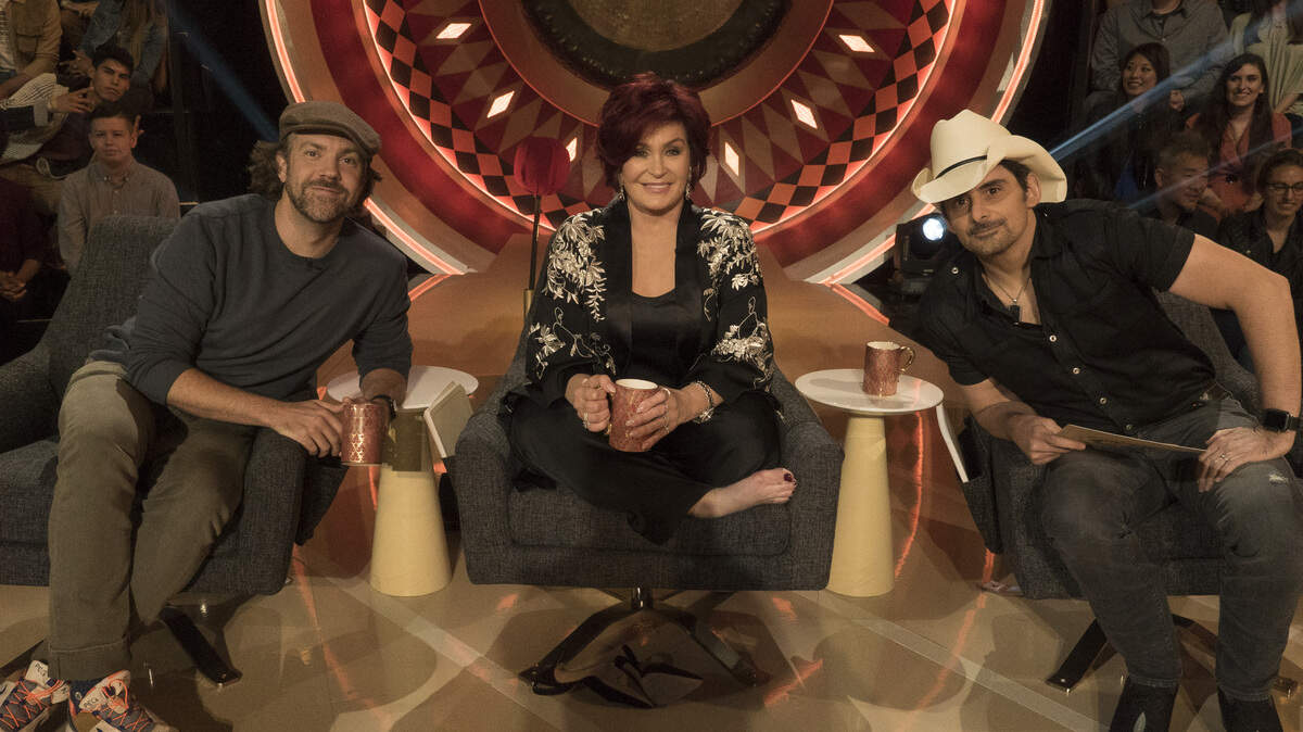 (L-R): Jason Sudeikis, Sharon Osbourne and Brad Paisley judge the July 5 episode of "The Gong Show."