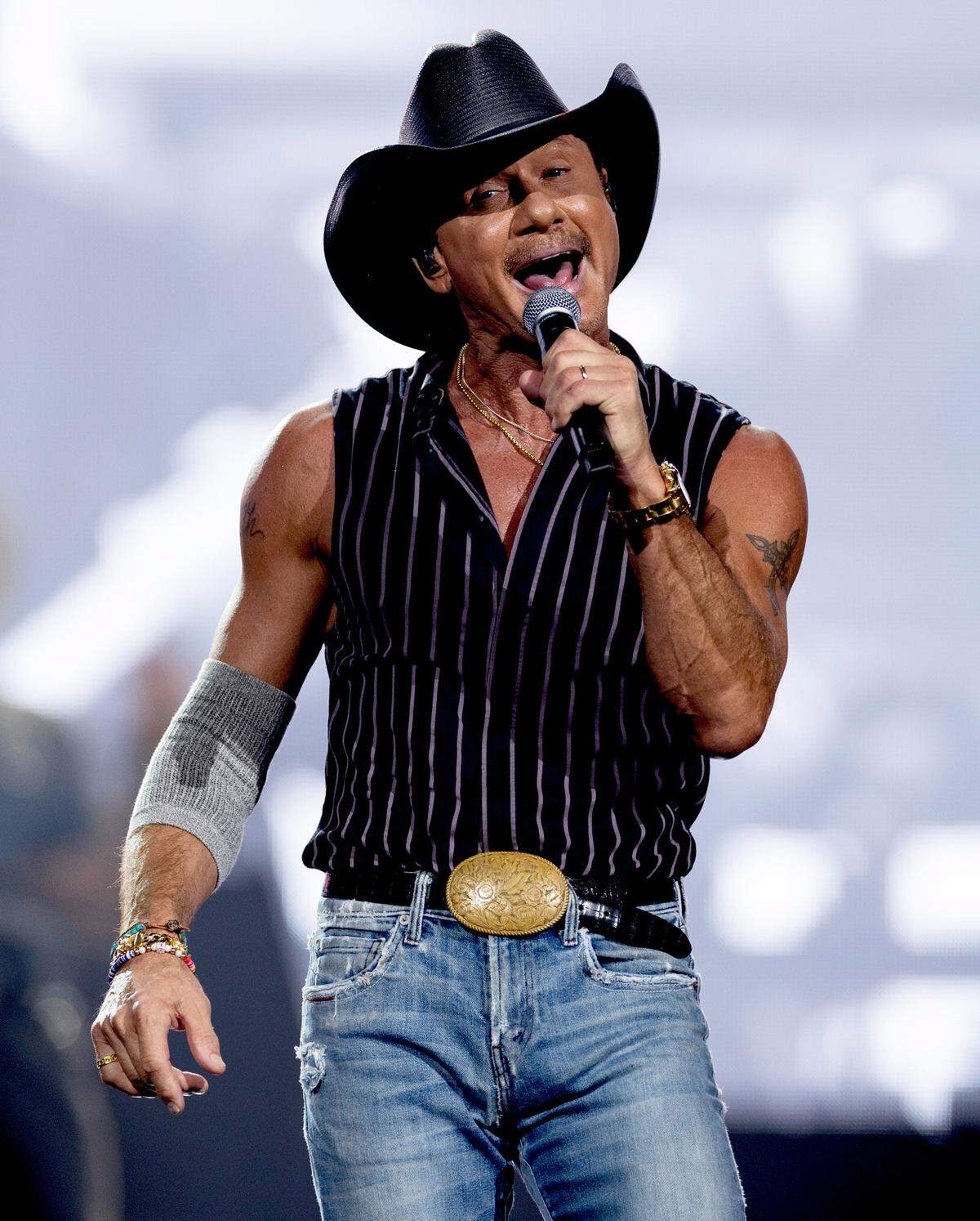 Tim McGraw brings his “Standing Room Only Tour” to Raleigh, N.C.’s PNC Arena, Saturday, June 22, 2024.