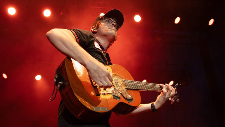 Stephen Wilson Jr. brings his raw country sound to Raleigh