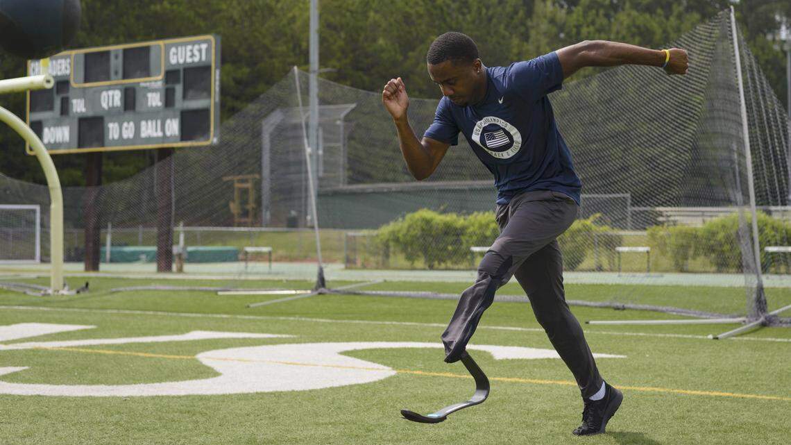 U.S. Paralympian Desmond Jackson warms up before his practice on June 6, 2019 in Raleigh, NC.