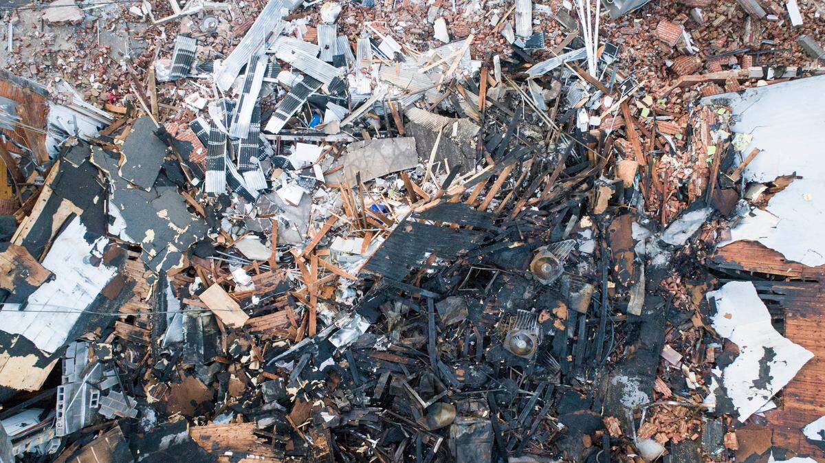 Search and rescue crews worked around the clock to make sure no one was trapped under the rubble of the collapsed building on Duke St. after a gas explosion collapsed the building on Wednesday.