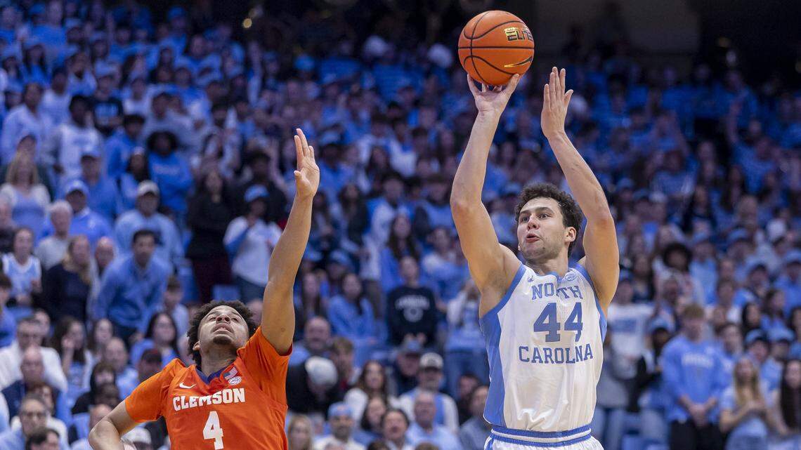 Grinding it out: UNC basketball outlasts Clemson for perfect home record