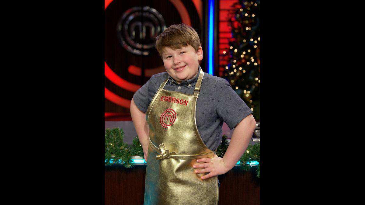 Gordon Ramsay welcomes nine young culinary contestants to cook up seasonal delights themed to Christmas, Hanukkah, Kwanzaa, Lunar New Year and more.