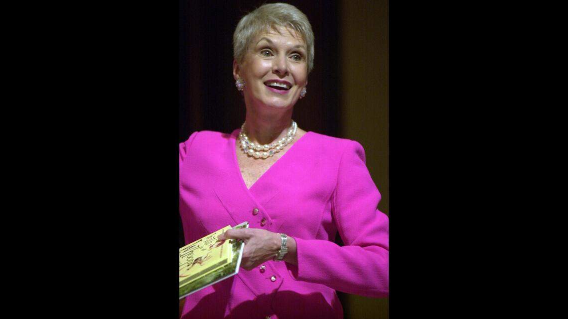 Jeanne Swanner Robertson, Miss North Carolina 1963, received the 2003 Woman of Achievement Award from the Miss North Carolina pageant organization.