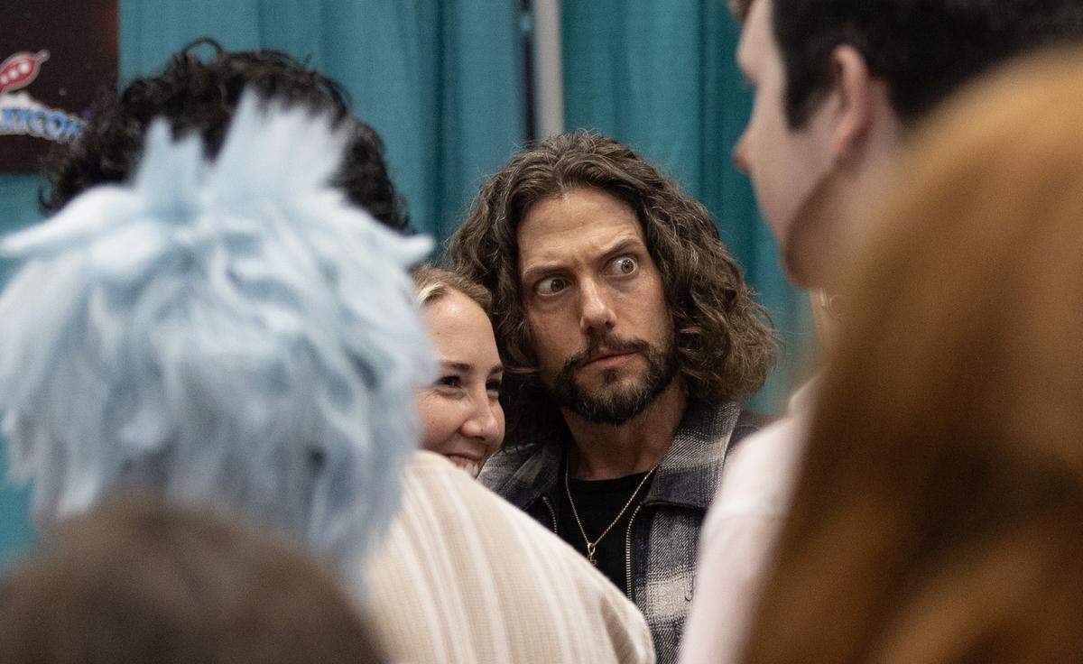 Jackson Rathbone takes a selfie with a fan during Galaxycon at the Raleigh, N.C. Convention Center on Friday, July 25, 2025.