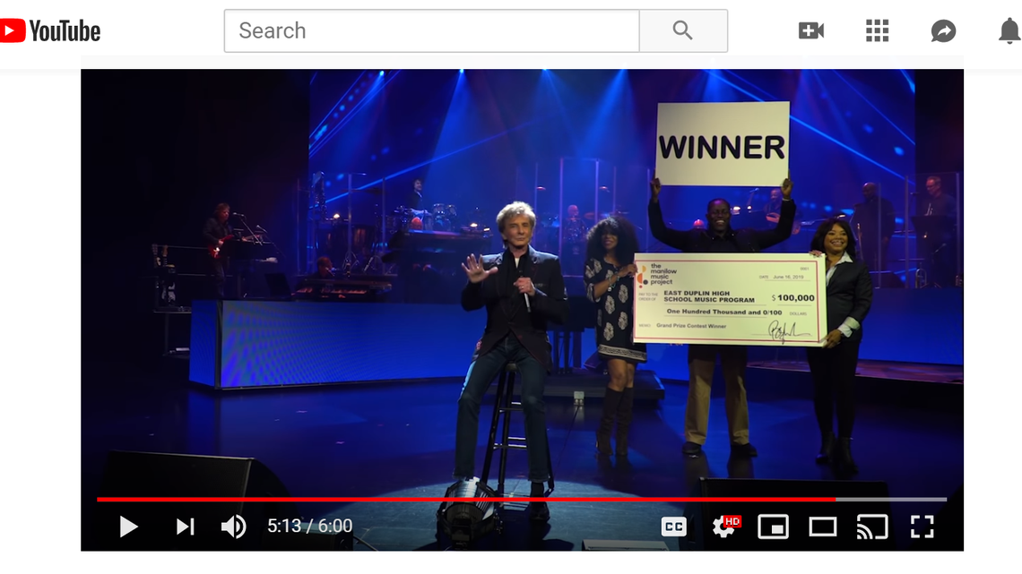 Barry Manilow gave a North Carolina high school band $100,000