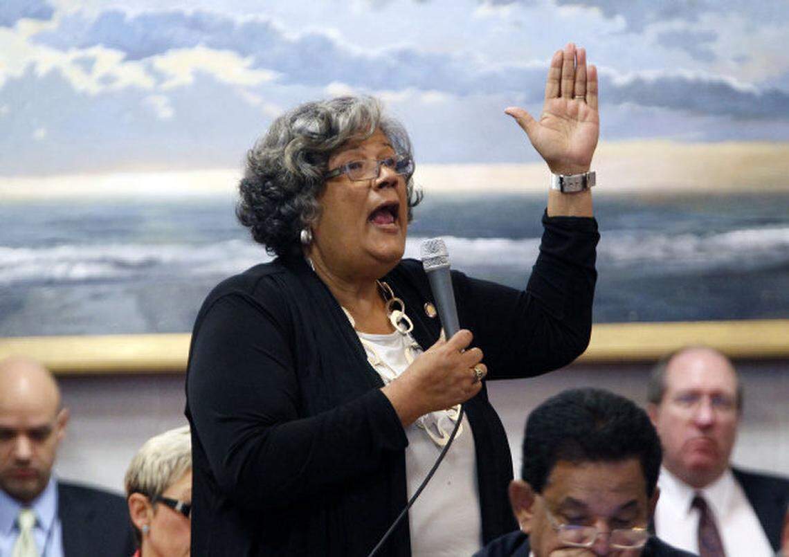 LEG05-ENDDAYS-NE-072413-CCS