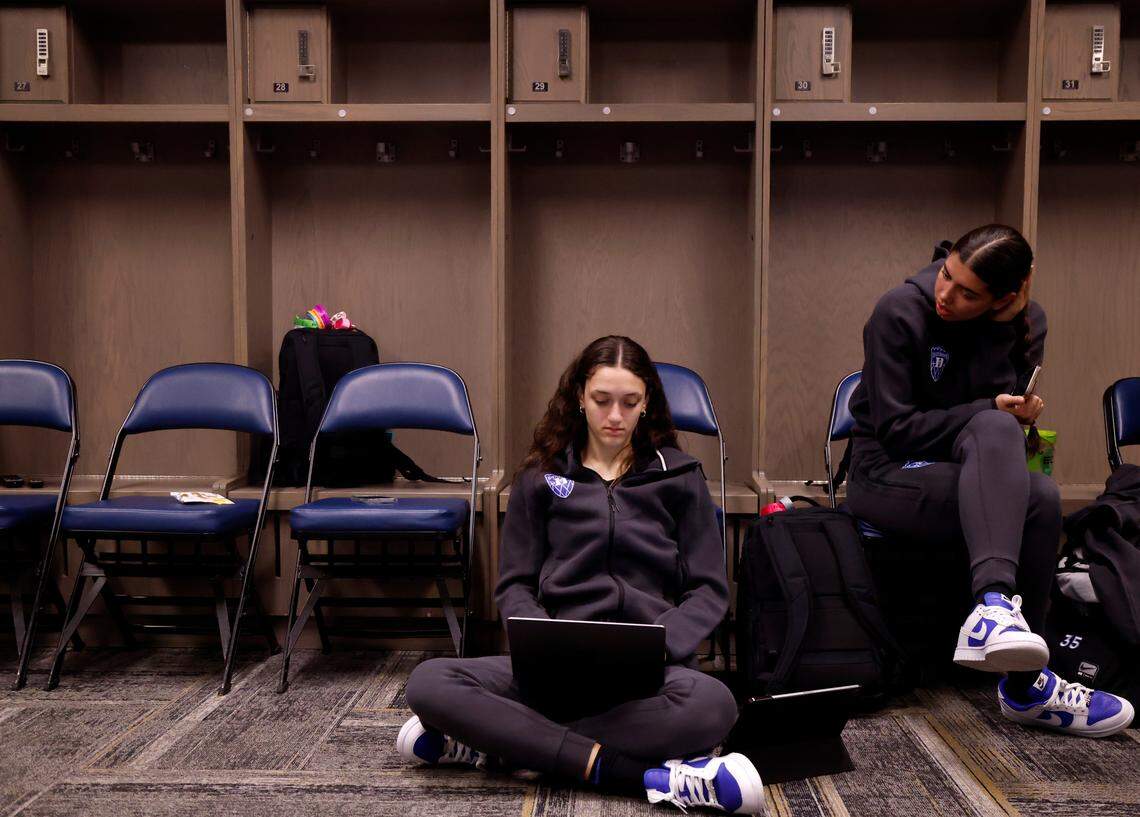 Duke’s Jordan Wood studies for an exam in the locker room at Legacy Arena on Saturday, March 29, 2025, in Birmingham, Ala. Duke will face South Carolina in the NCAA Tournament Elite Eight on Sunday.