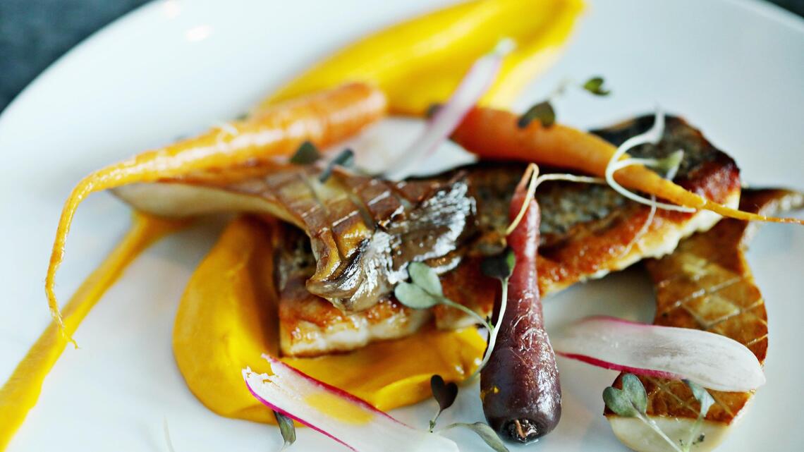 Review: Revisiting 3 Triangle favorites — Elaine’s on Franklin, Oakleaf and Sono