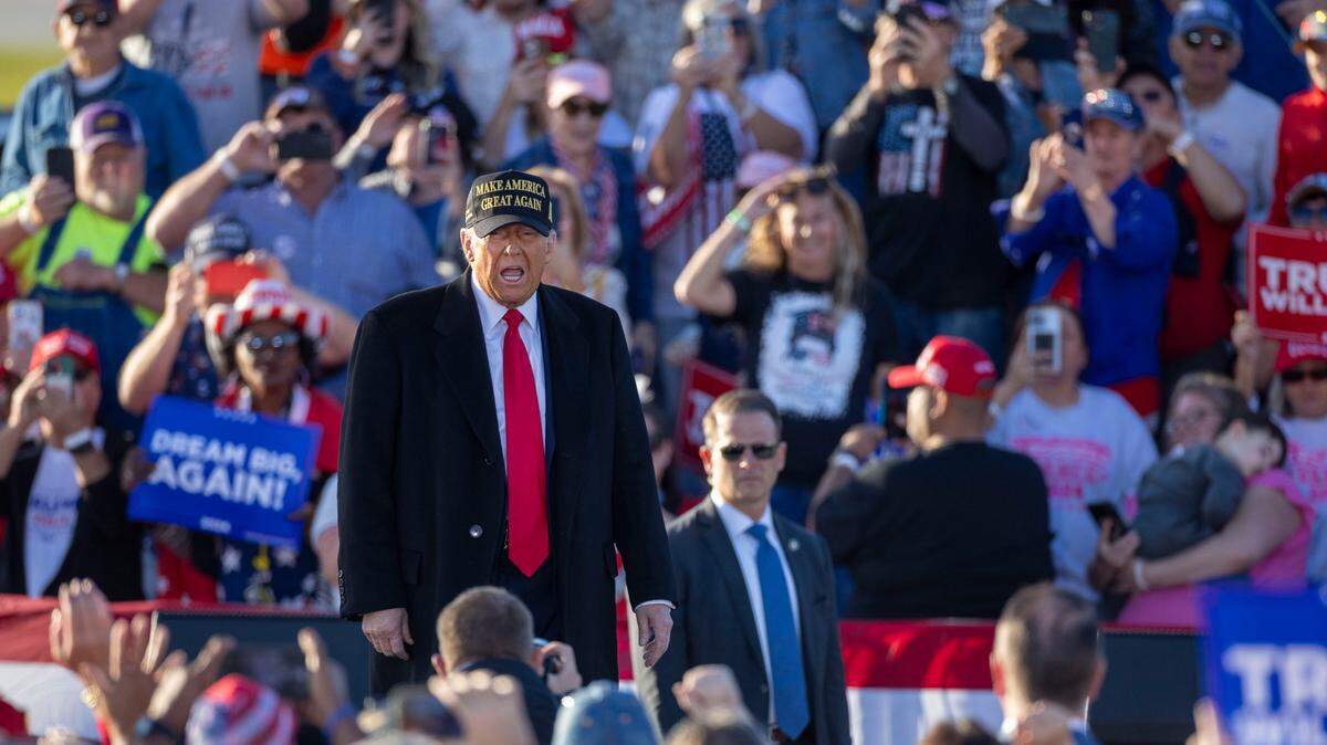 Republican presidential nominee former President Donald Trump arrives for a campaign rally on Sunday, November 3, 2024 at the Kinston Regional Jetport in Kinston, N.C.