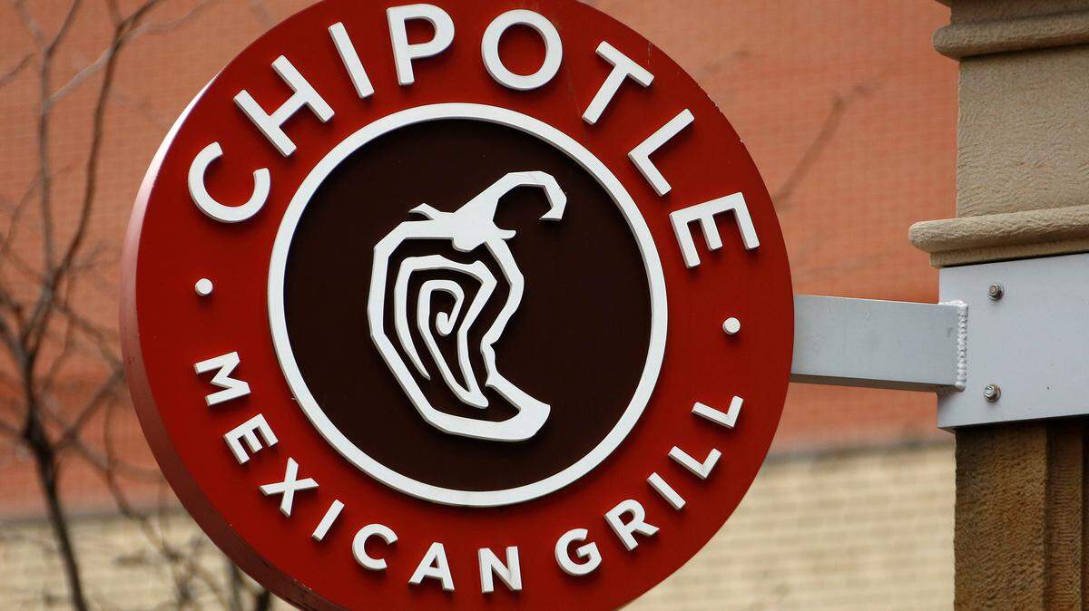 A Myrtle Beach Chipotle location has permanently closed.