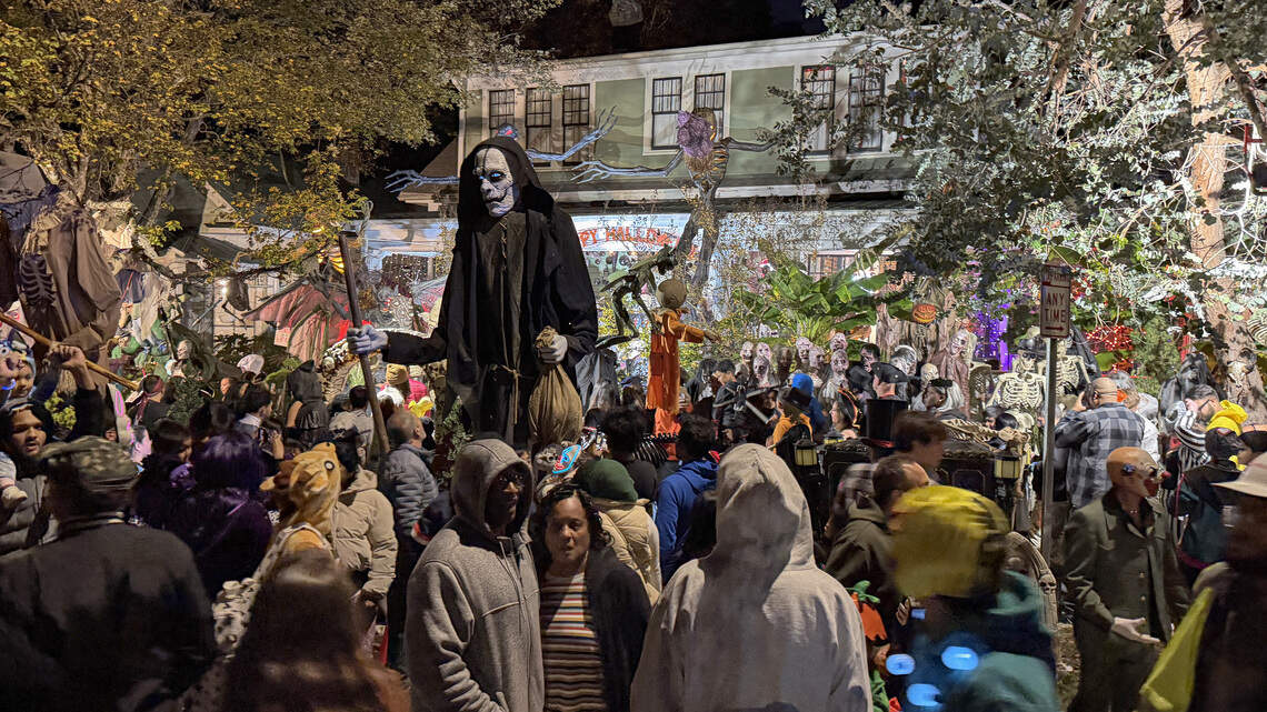 Halloween house a ‘go’ in Oakwood after kerfuffle with Raleigh over rules