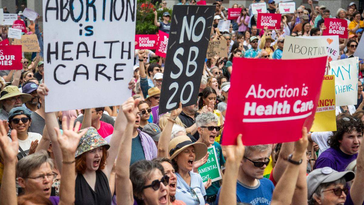 NC legislature will consider veto override of abortion bill. Watch the debate here.