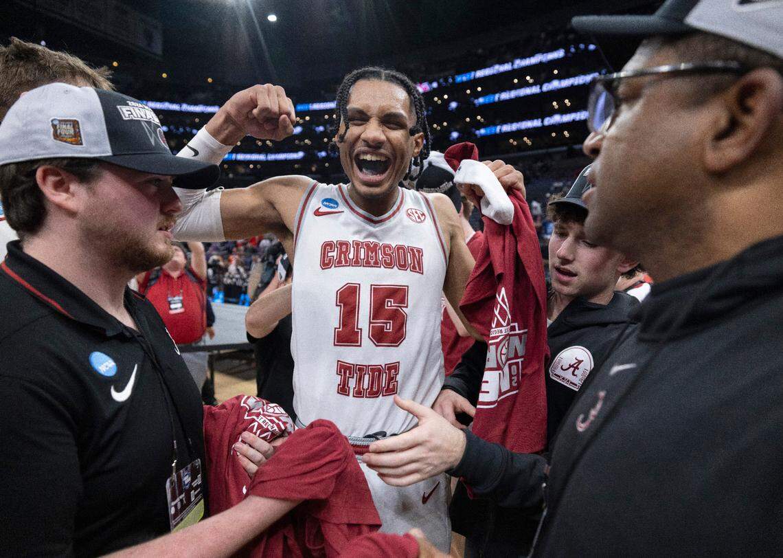 Alabama forward Jarin Stevenson (15) celebrates after defeating Clemson in the Elite 8, advancing the Crimson Tide to their first Final Four in program history on March 30, 2024 in Los Angeles, CA. Stevenson scored 19 points in their 89-82 victory.