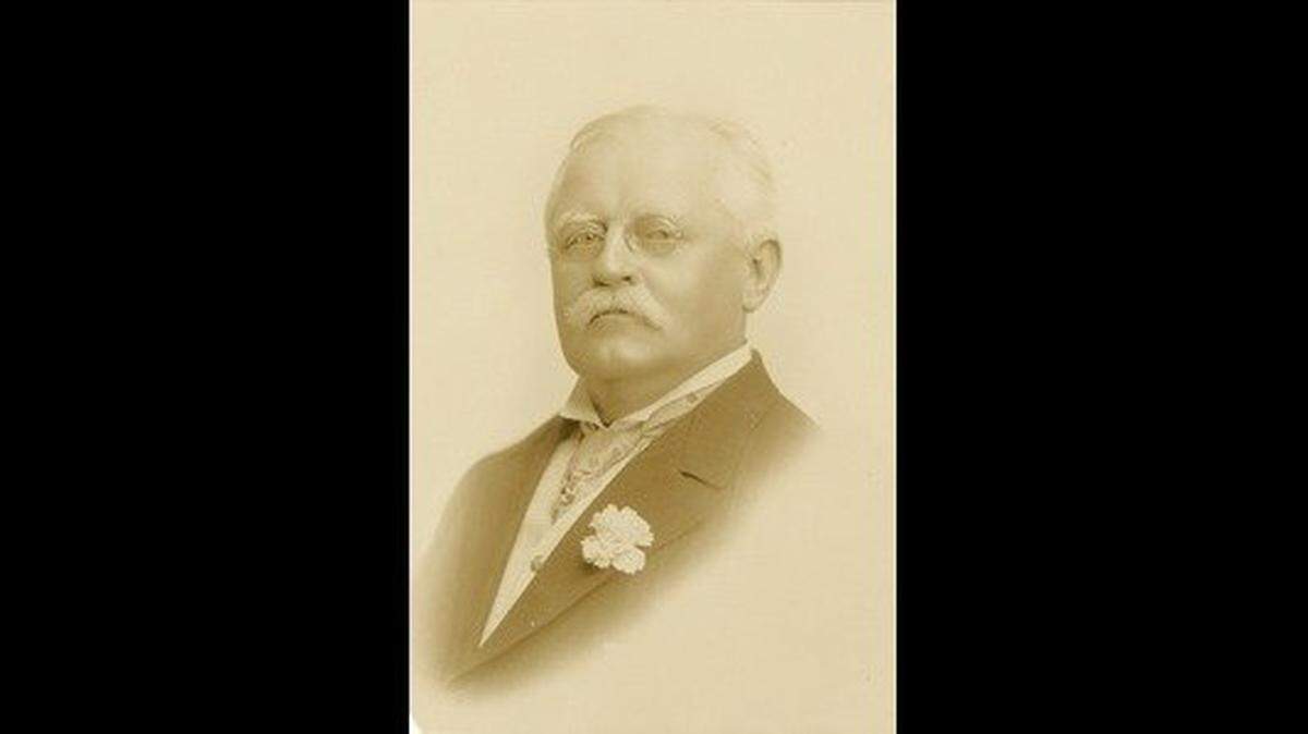 Julian Carr