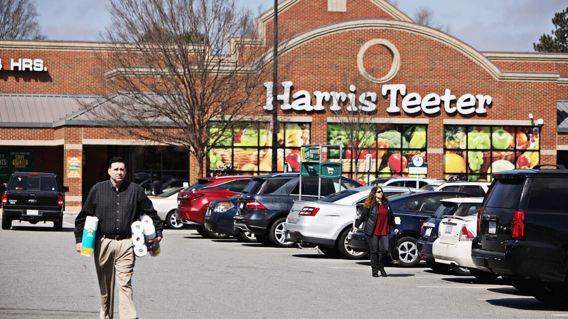 Should you get groceries delivered? Wash them? Tips for safe food shopping amid fears.