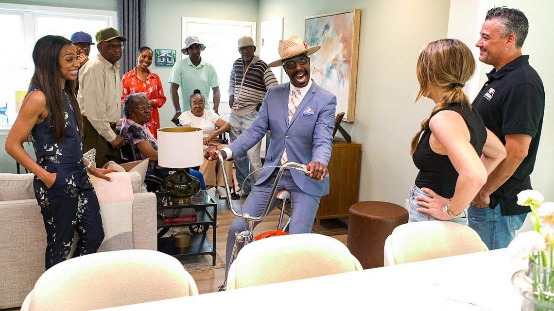 JB Smoove with family in his hometown of Plymouth, N.C., for the CBS series “Surprise Celebrity Renovation.”