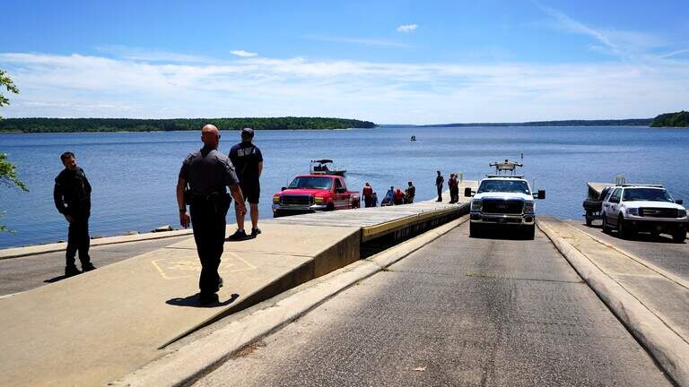 Chapel Hill man drowns in Jordan Lake. Chatham officials stress life jacket use.