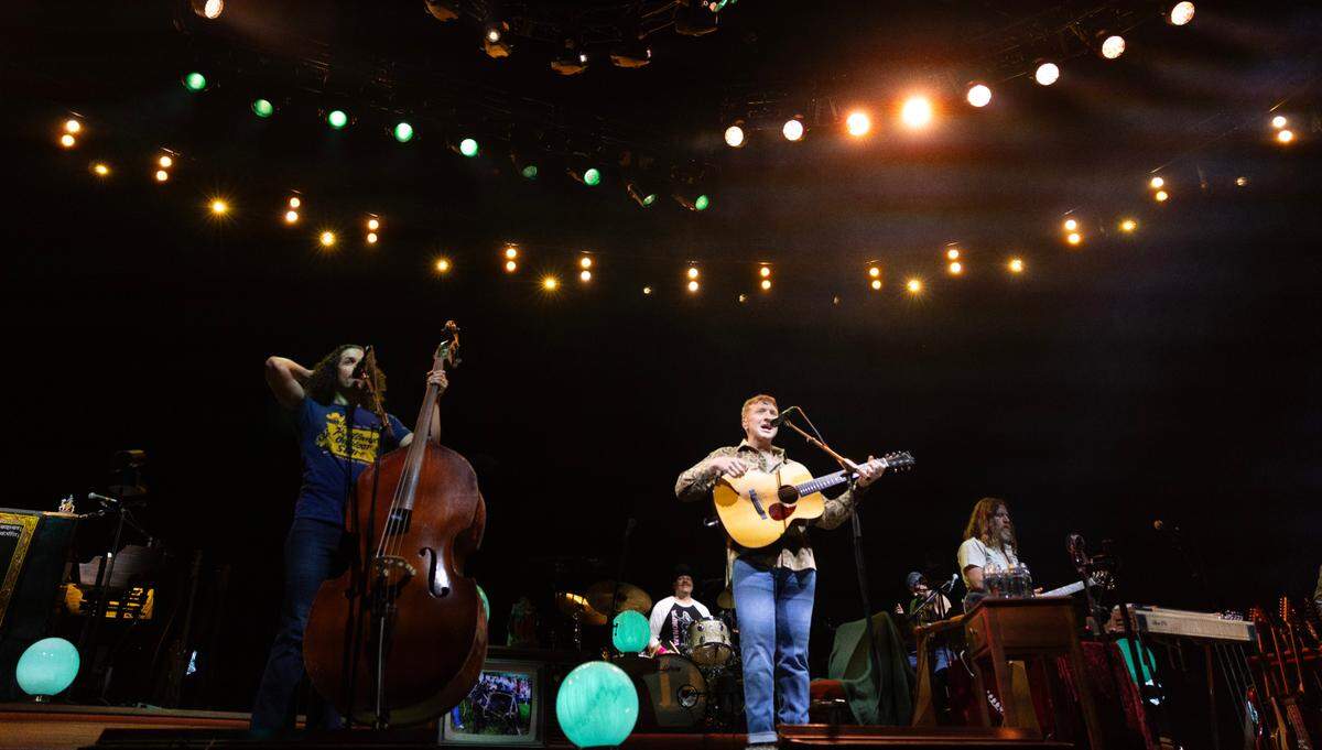 Tyler Childers plays Raleigh, N.C.’s Coastal Credit Union Music Park at Walnut Creek, Wednesday night, April 23, 2025.