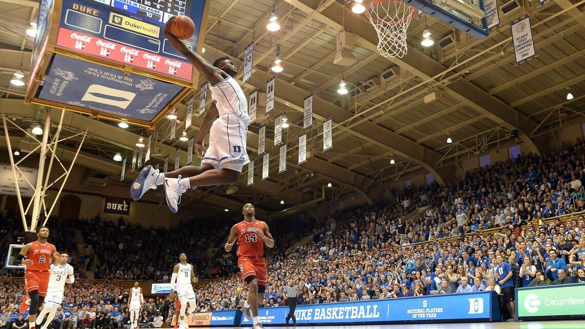 Zion Williamson dominates on both ends as Duke routs St. John’s