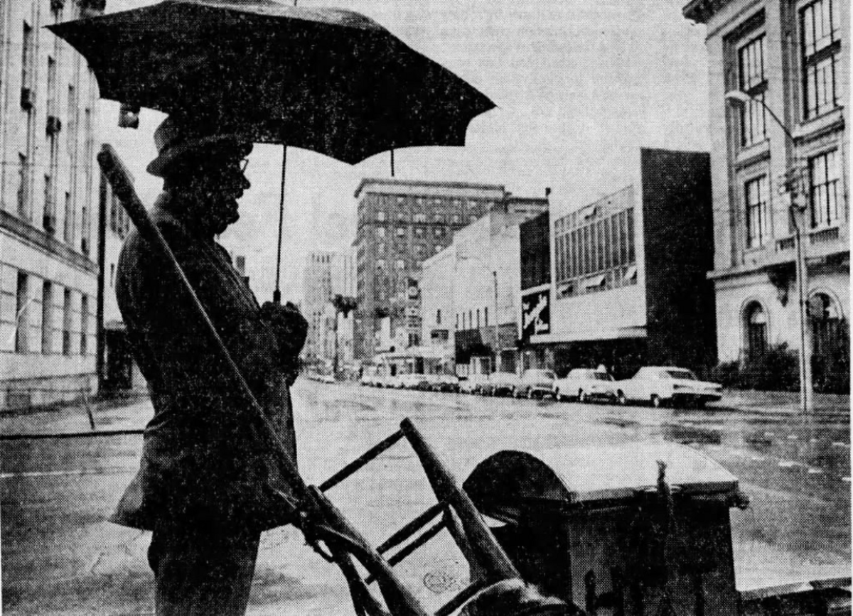 Jesse Broyles, “The Peanut Man,” sold peanuts from a silver cart on Capitol Square until the 1980s, when prices rose and he sold small amounts from bags. City officials shooed him away from downtown squares in 1989 to avoid attracting rats.