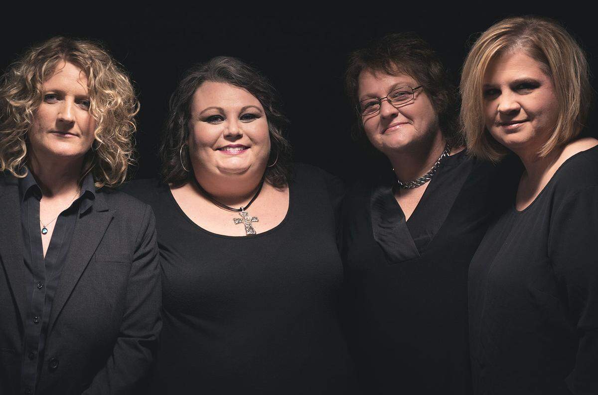 Sister Sadie is made up of bluegrass veterans Deanie Richardson, Tina Adair, Dale Ann Bradley and Gena Britt.