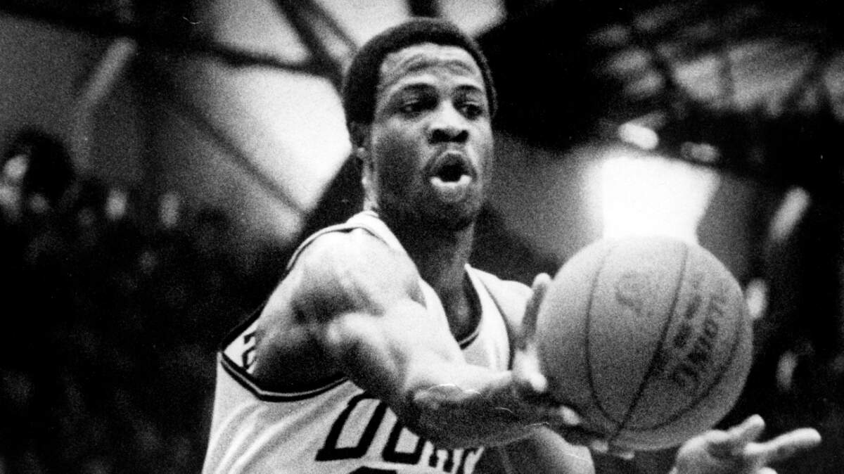 Duke’s Gene Banks passes after driving the lane against UNC in the Blue Devils OT win against UNC March, 2, 1981.