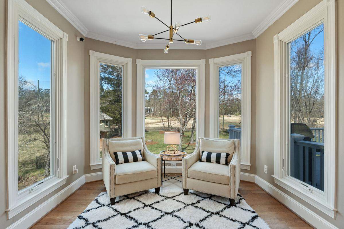 5586 Anson Rd, Greensboro, NC 27407