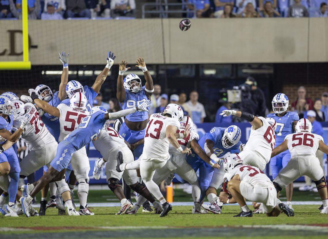 Stanford kicker Emmet Kenney (13) misses a 41-yard field goal attempt in the second quarter against North Carolina on Saturday, November 8, 2025 at Kenan Stadium in Chapel Hill, N.C.