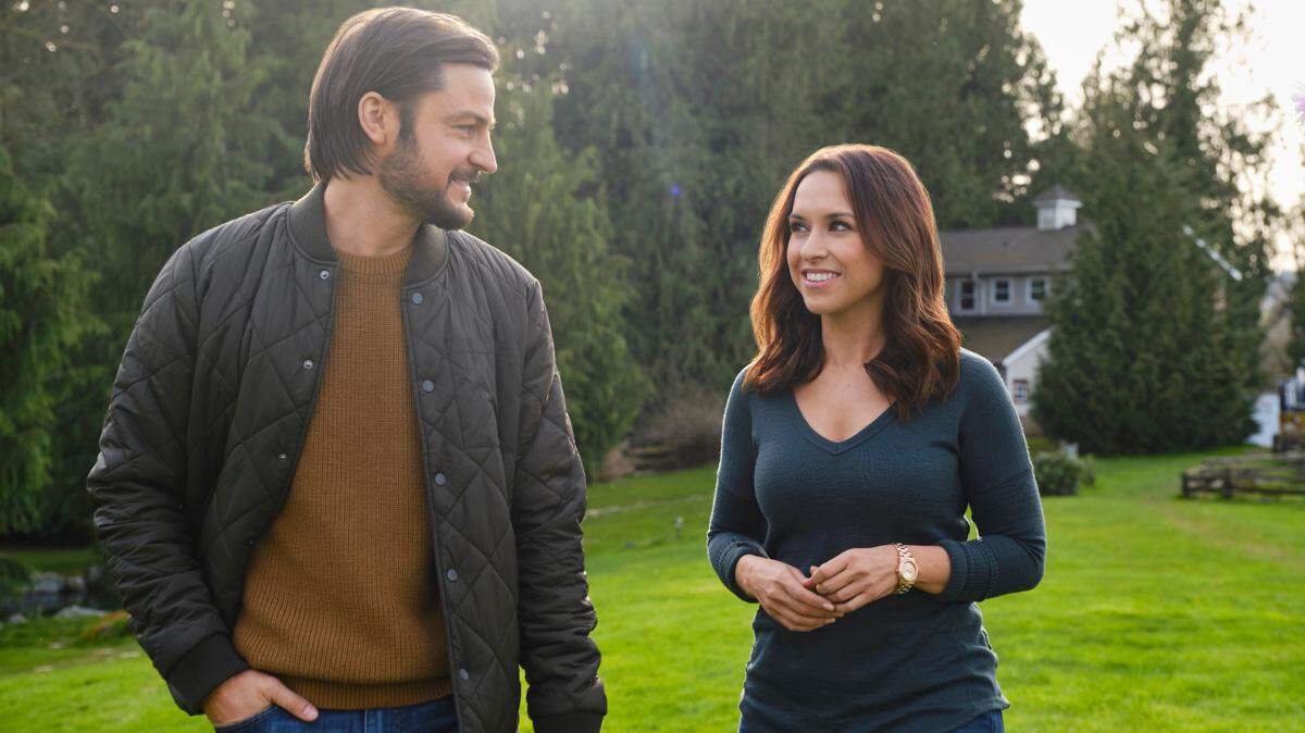 Tyler Hynes and Lacey Chabert star in the Hallmark movie “Sweet Carolina,” which is set in the town of New Hope, North Carolina.