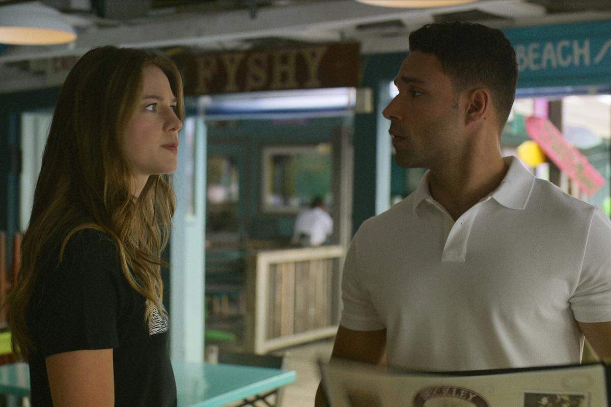 Melissa Benoist as Bree Buckley and Rafael Silva as Shawn West in “The Waterfront.”