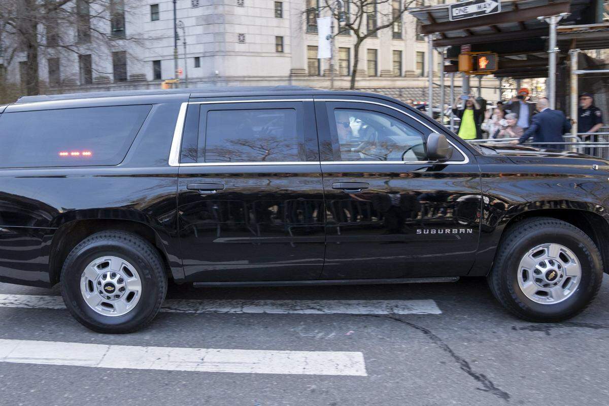 Former President Donald Trump arrives at the Manhattan Criminal Courthouse in New York City Tuesday, April 4, 2023.