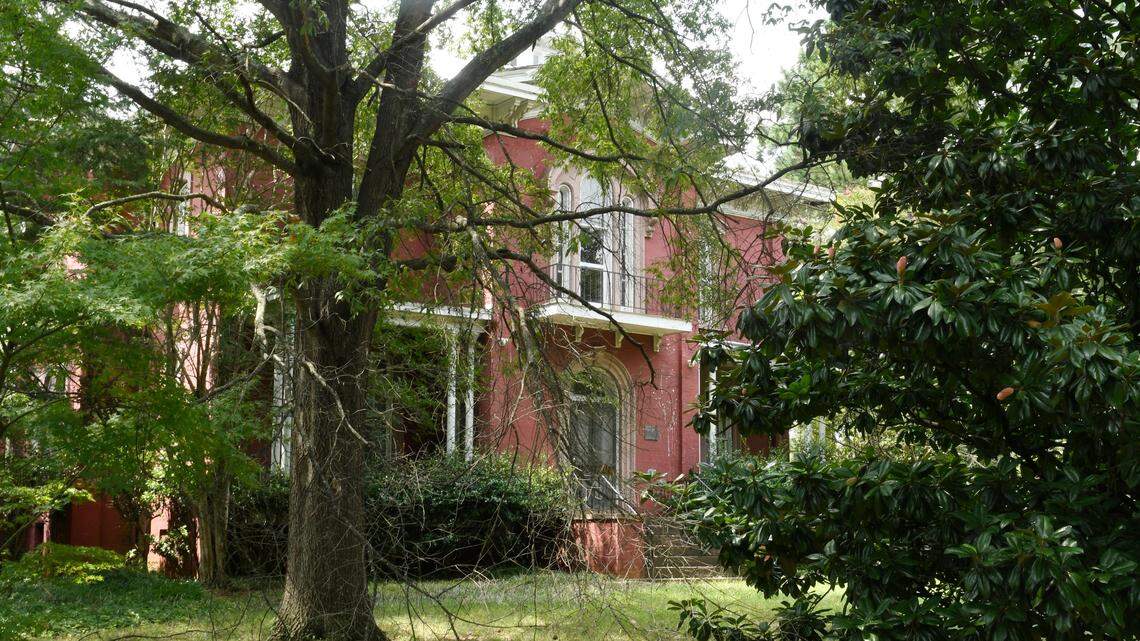 Montfort Hall at 309 S. Boylan Avenue in Raleigh. New owners want to turn the historic mansion into a boutique inn.