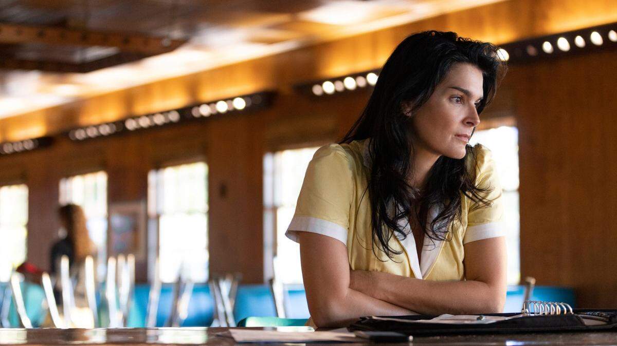Angie Harmon as Hazel King in the Lifetime movie “Buried in Barstow.”