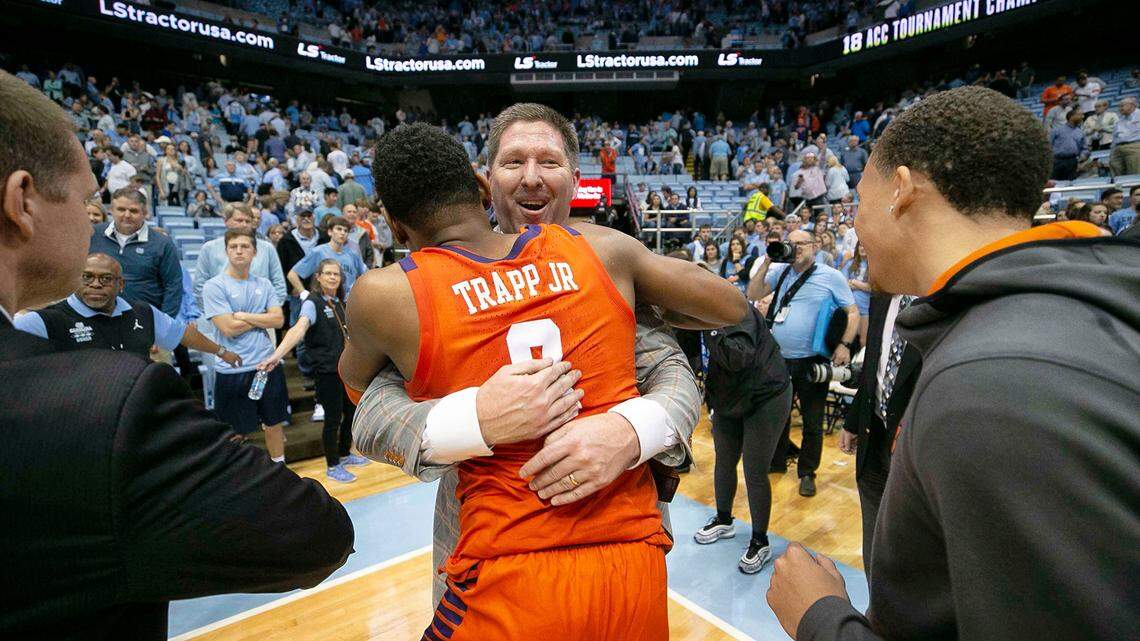 Clemson losing streak ends as Tar Heels buckle under the weight of history