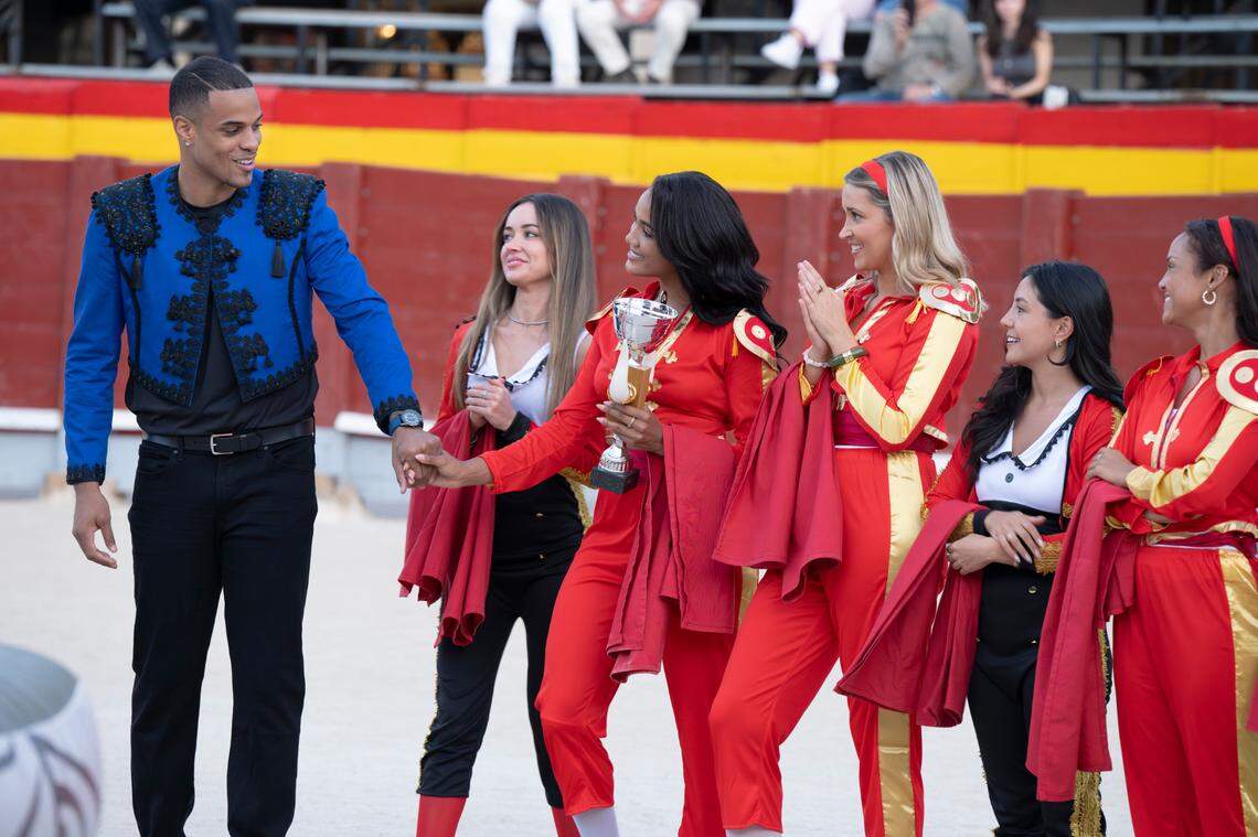 Grant, Zoe, Carolina, Natalie, Rose and Alexe during the group date on the Feb. 17 episode of “The Bachelor” on ABC.