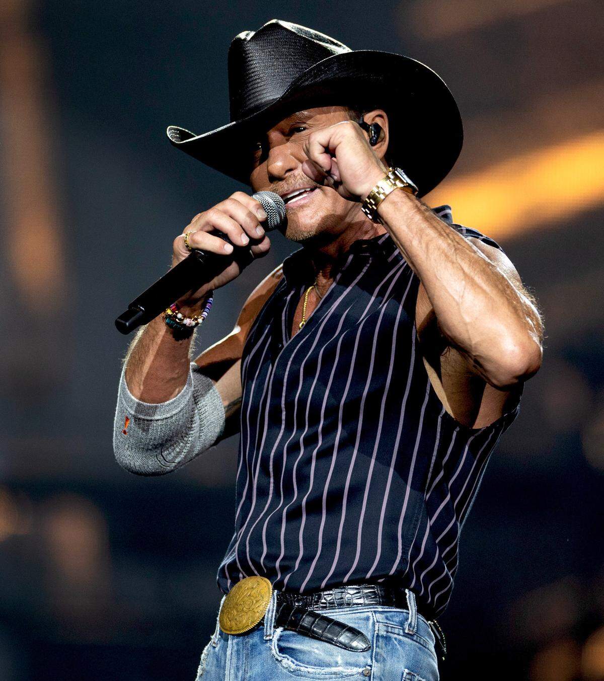 Tim McGraw brings his “Standing Room Only Tour” to Raleigh, N.C.’s PNC Arena, Saturday, June 22, 2024.