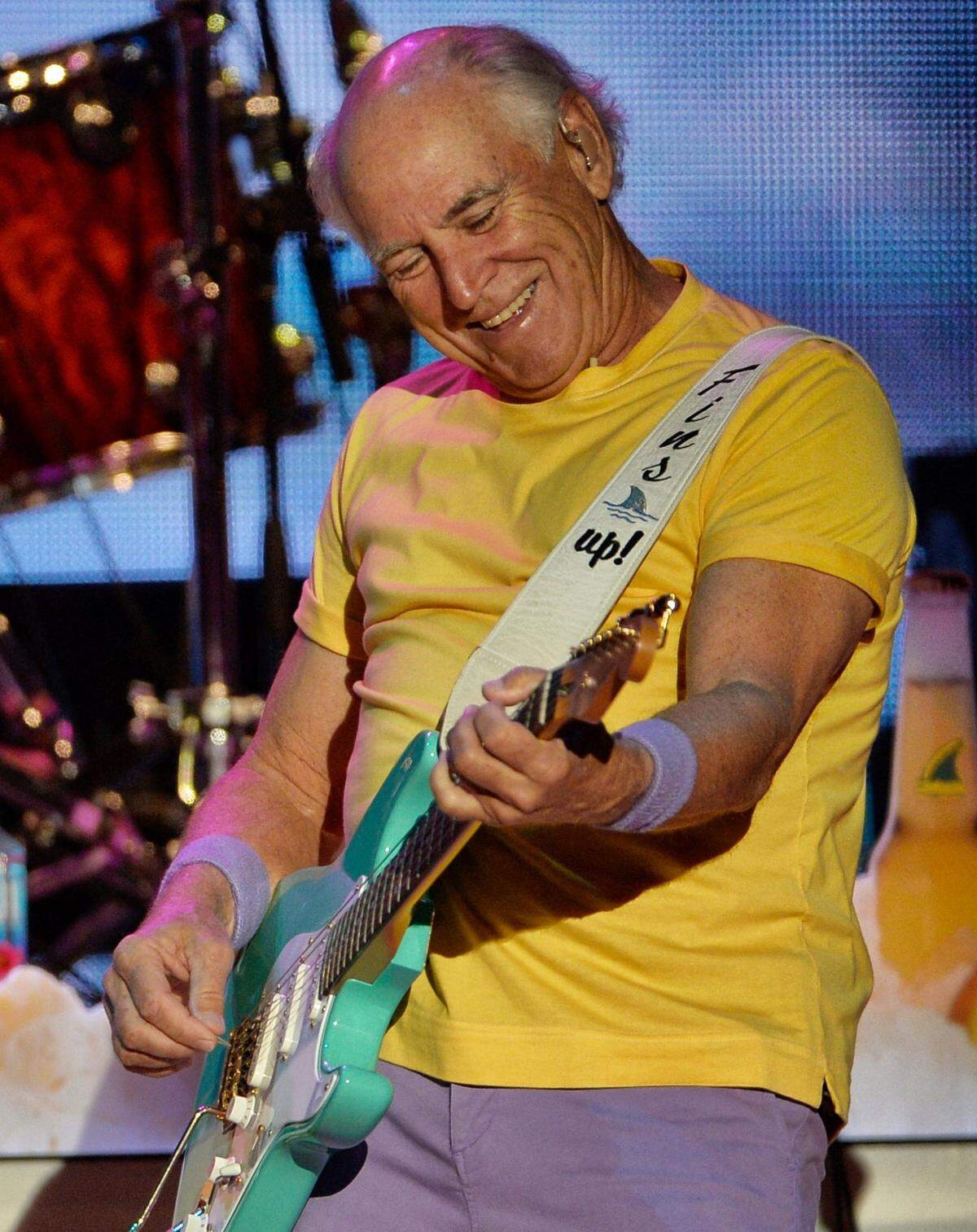 Jimmy Buffett in concert at Raleigh, NC’s Walnut Creek Amphitheater Thursday night, April 21, 2016.