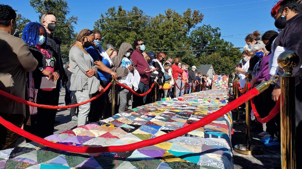 Religious Coalition for a Nonviolent Durham’s annual Vigil Against Violence was held Saturday morning, Oct. 23, 2021, outside Elizabeth Street United Methodist Church. The vigil ended with prayer around the The Durham Homicide and Victims of Violent Death Memorial Quilt, on display for the service.
