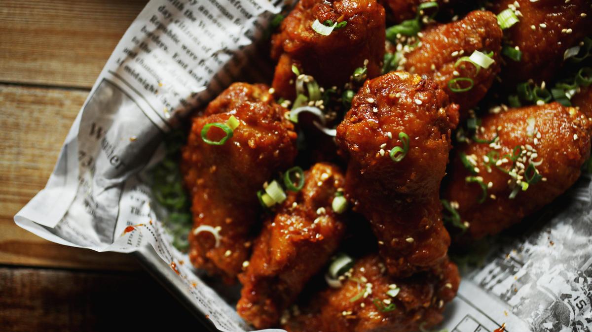 Chicken Bee’s triple-fried signature wings come with your choice of sauce (traditional soy garlic, spicy garlic, or half and half) and are served with one or two sides depending on the size or the order.